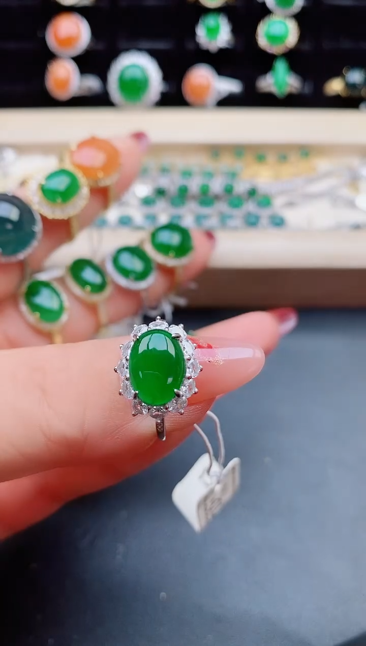 【闪购商品】翡翠戒指银S925镶嵌08550