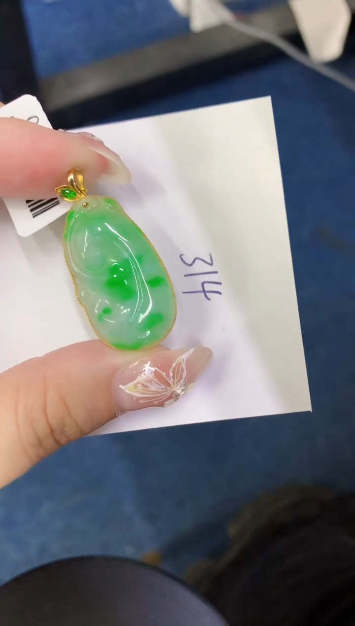 【闪购商品】翡翠颈饰18K金镶嵌00000000000