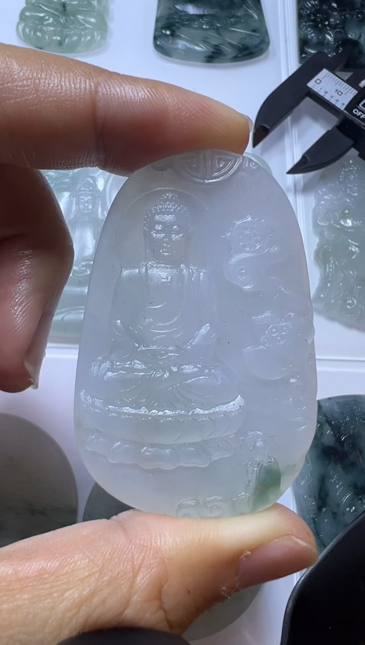 定制翡翠未镶嵌牌子