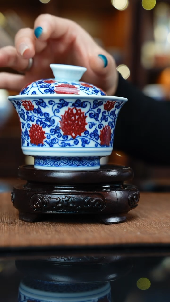 青花  缠枝莲两才盖碗