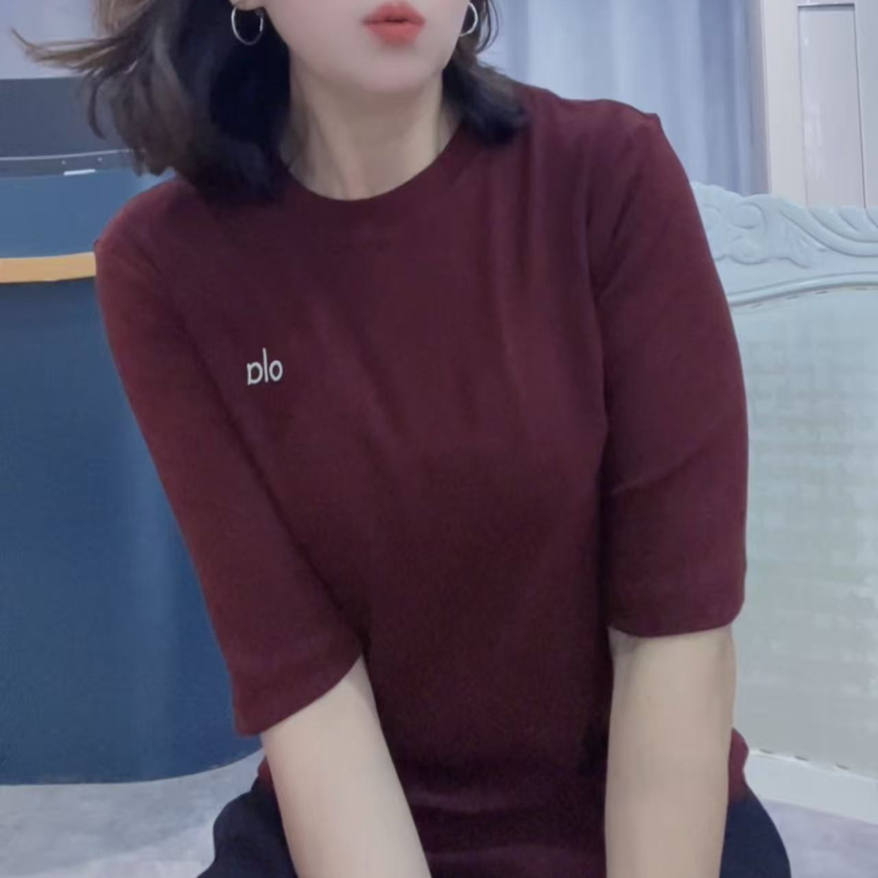 【迷姿服饰】简约时尚 圆领字母 休闲轻熟风 常规中袖 显瘦时尚上衣