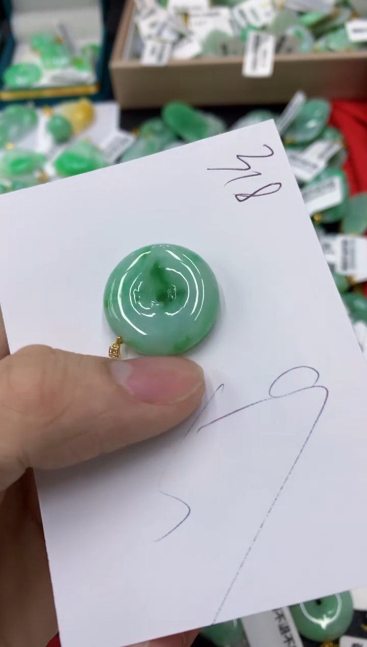 【闪购商品】翡翠18K金镶嵌颈饰111111111