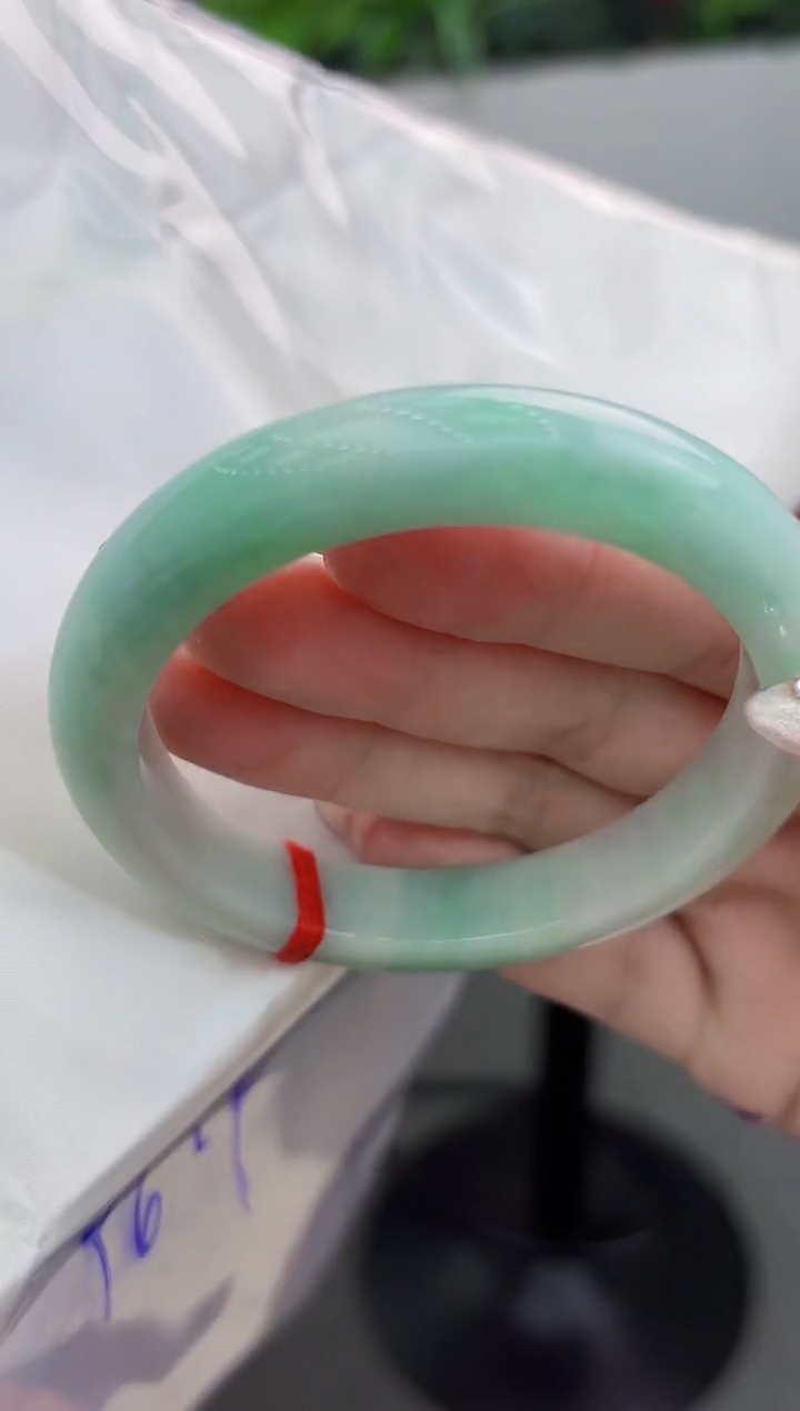 【闪购商品】翡翠手镯未镶嵌翡翠手镯