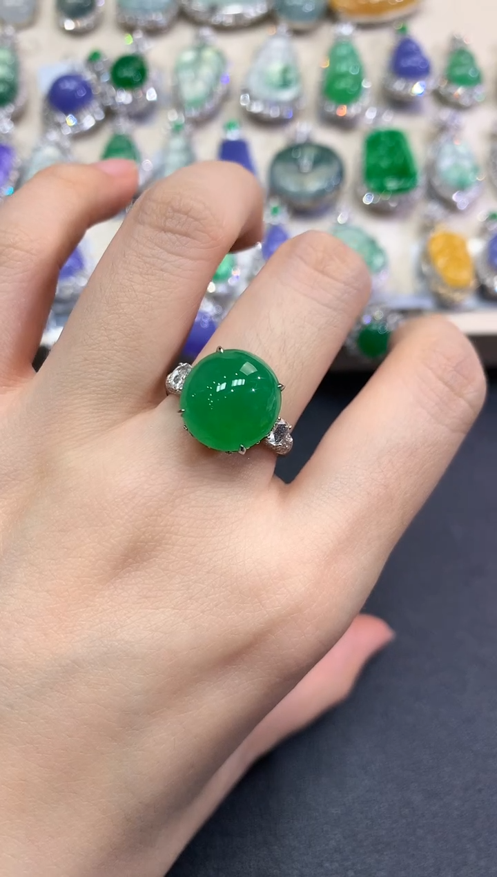 【闪购商品】翡翠戒指18K金镶嵌C49   