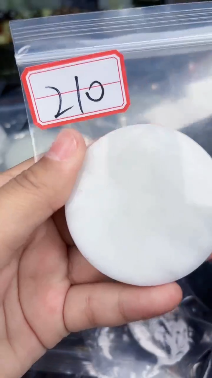 颈饰未镶嵌和田玉和田玉