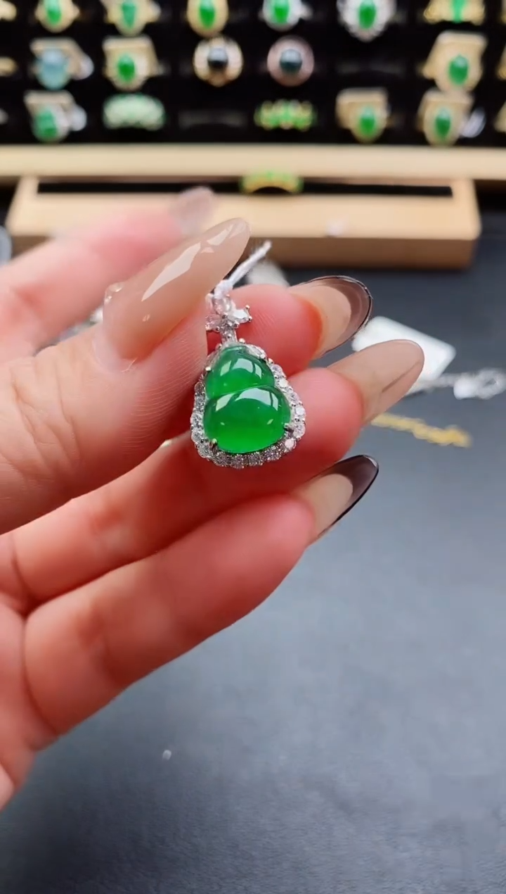 吊坠(赠链)银S925镶嵌翡翠1