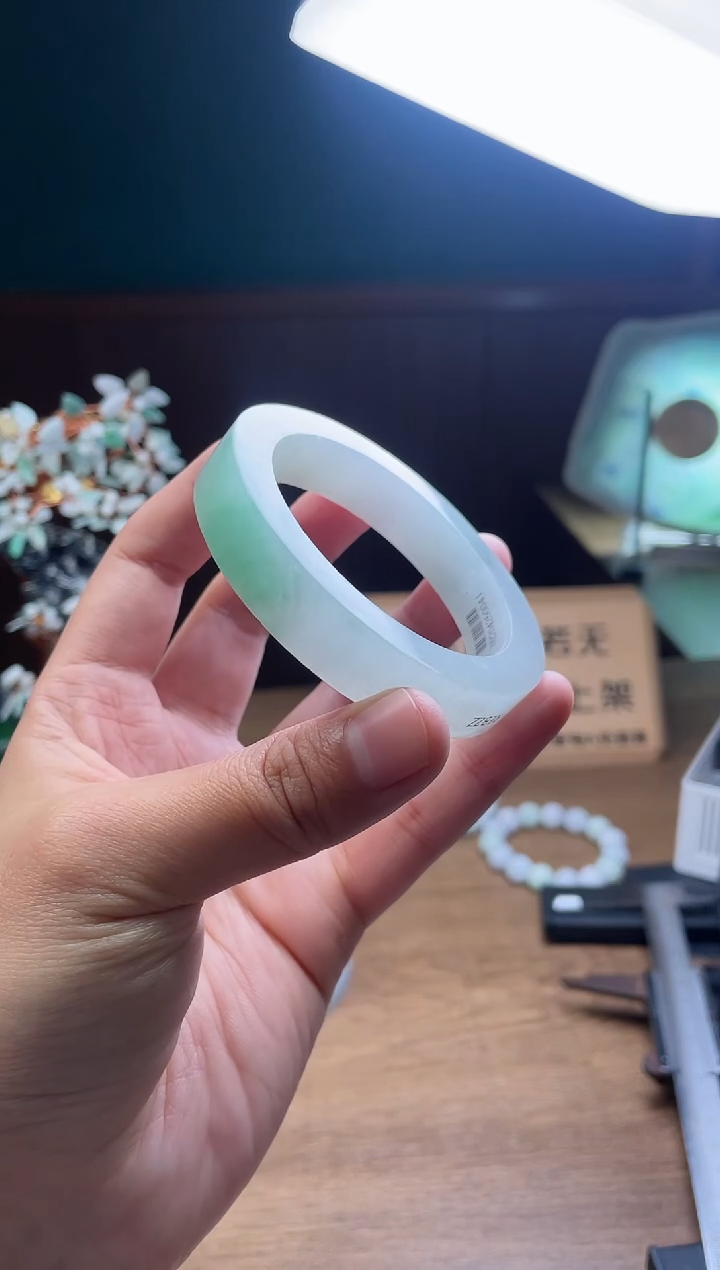 【闪购商品】定制翡翠手镯未镶嵌定制