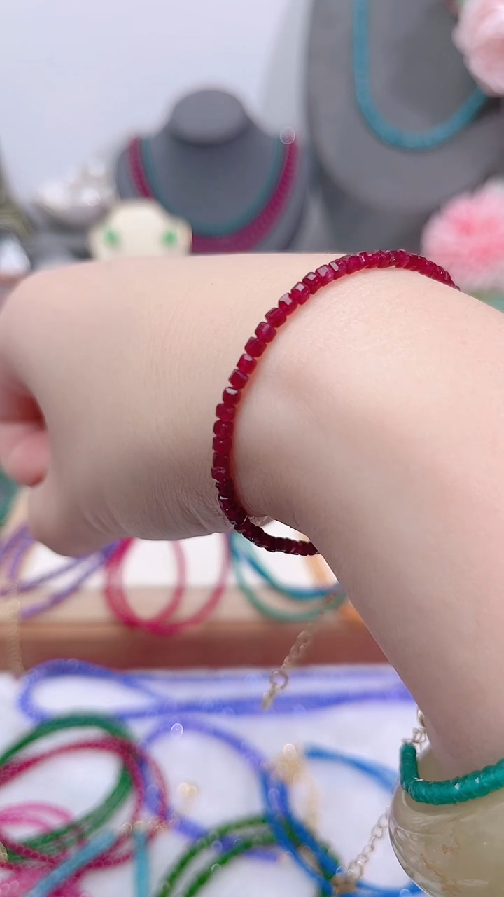 银S925镶嵌手链红宝石姨妈56