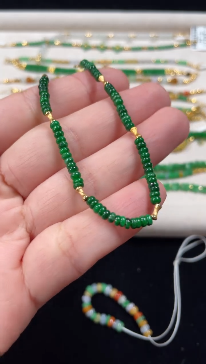 18K金镶嵌手链翡翠一条  P526