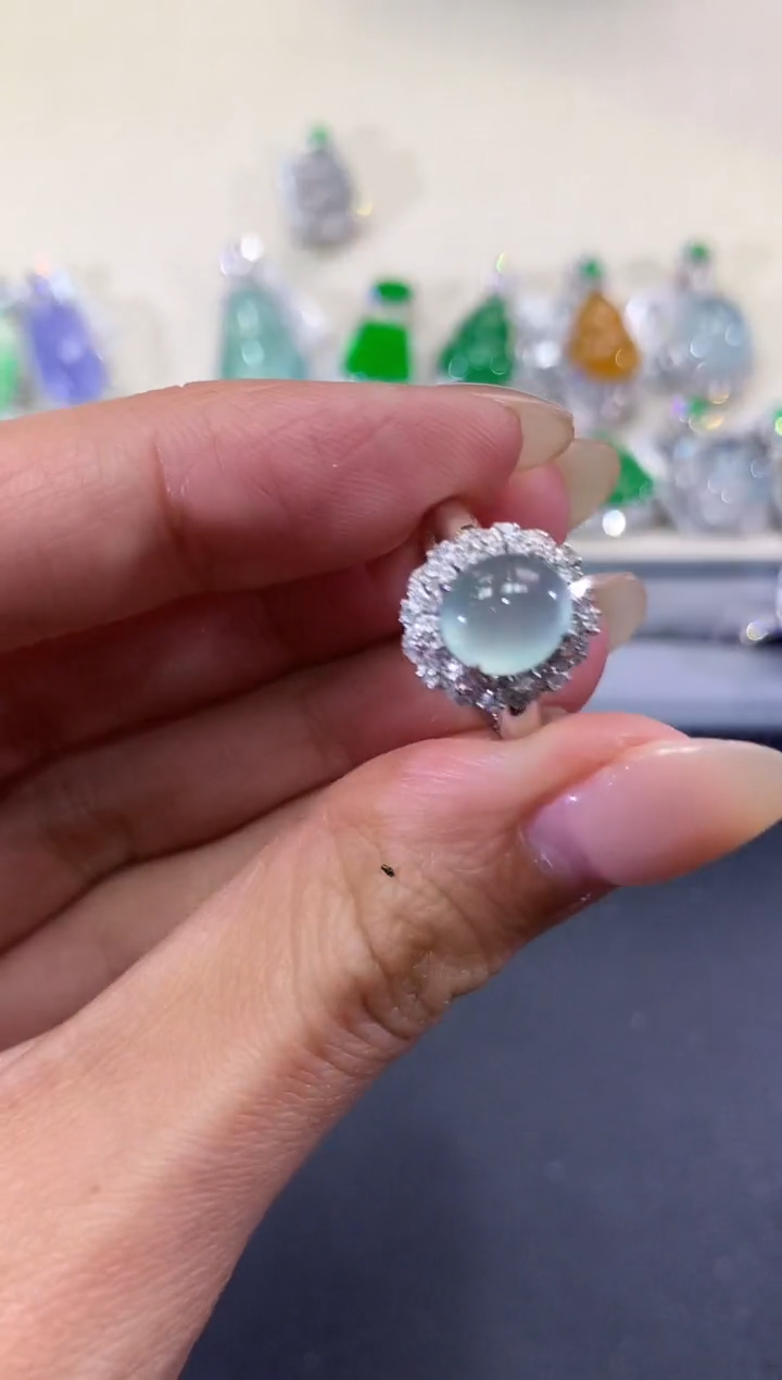 【闪购商品】翡翠戒指18K金镶嵌w79    