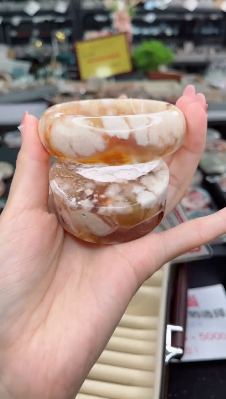 【闪购商品】石英质玉手镯未镶嵌57圈口（赠品镯心）3600099