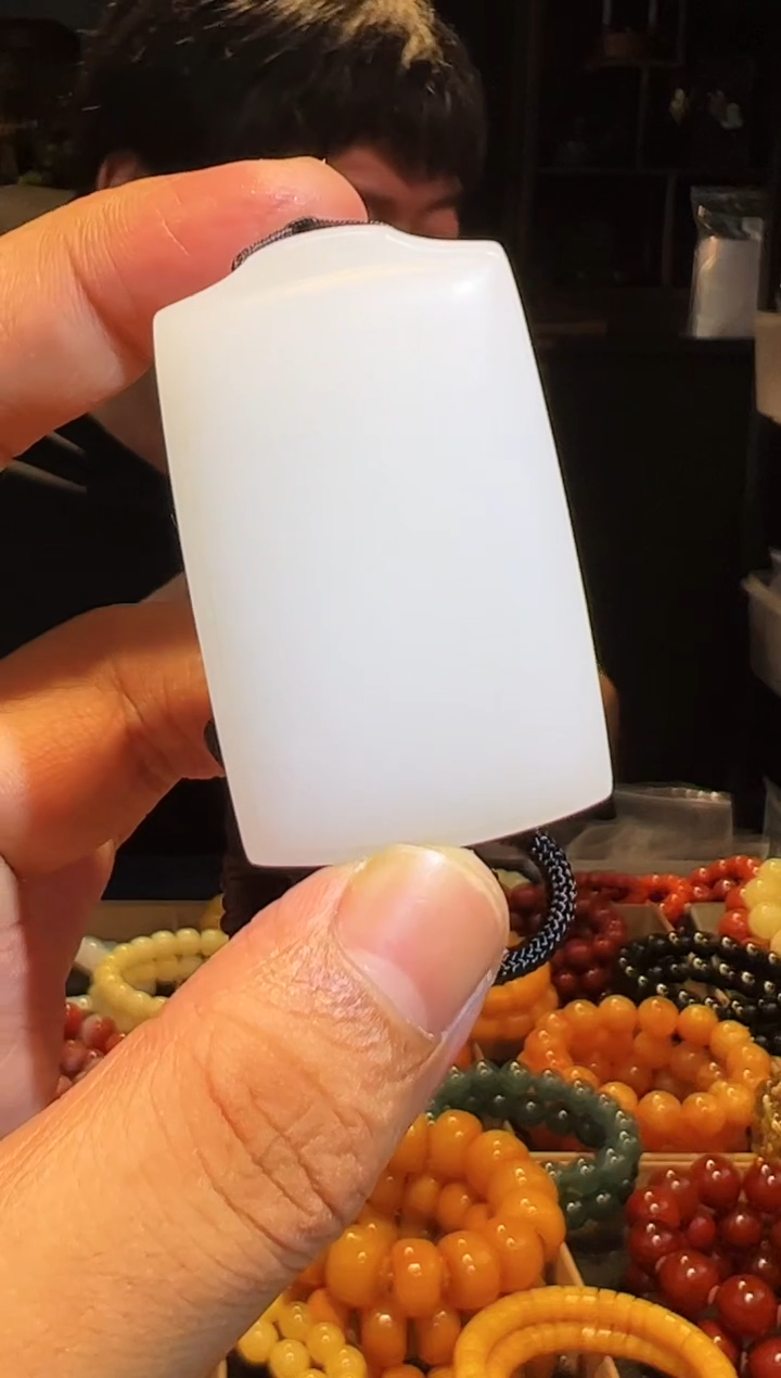 手串未镶嵌和田玉挂件