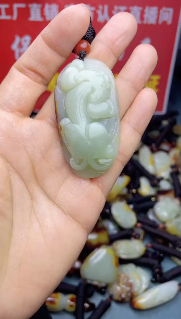 【闪购商品】和田玉颈饰未镶嵌