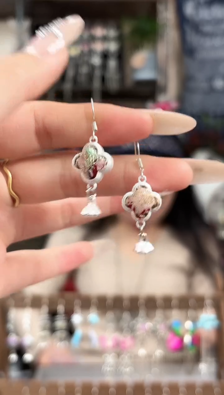 织绣民族风非遗老绣饰品440