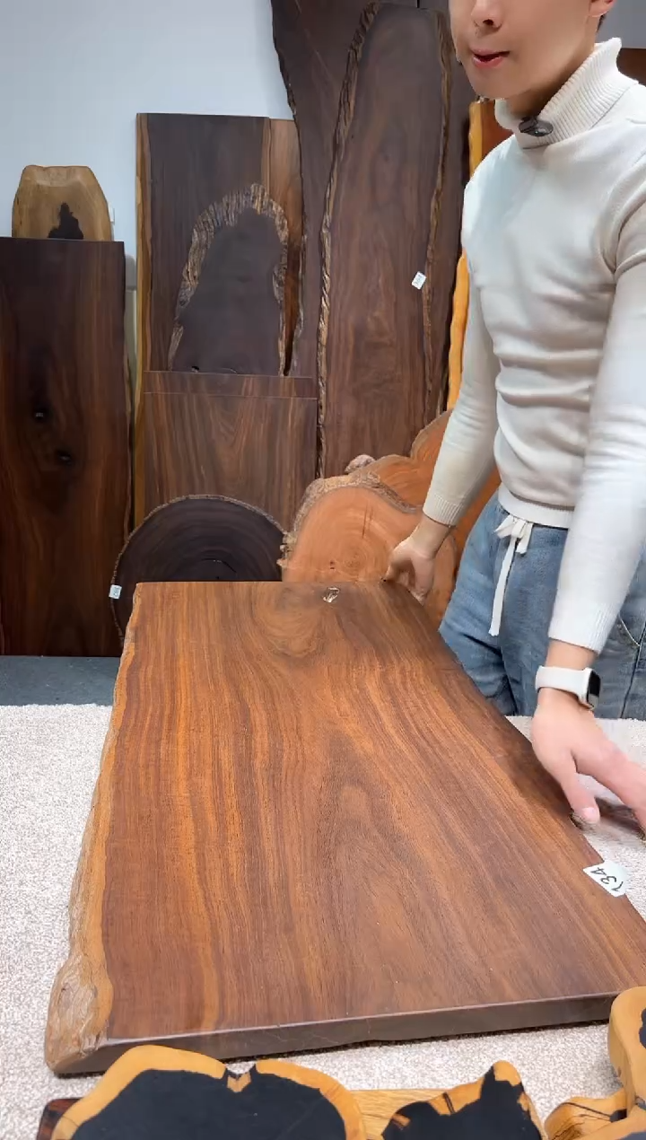 【闪购商品】风车木（黑檀木）尺寸100*48*2.5编号134