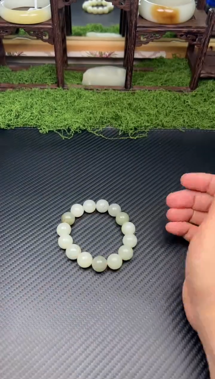 未镶嵌手串和田玉且末微色差卡14