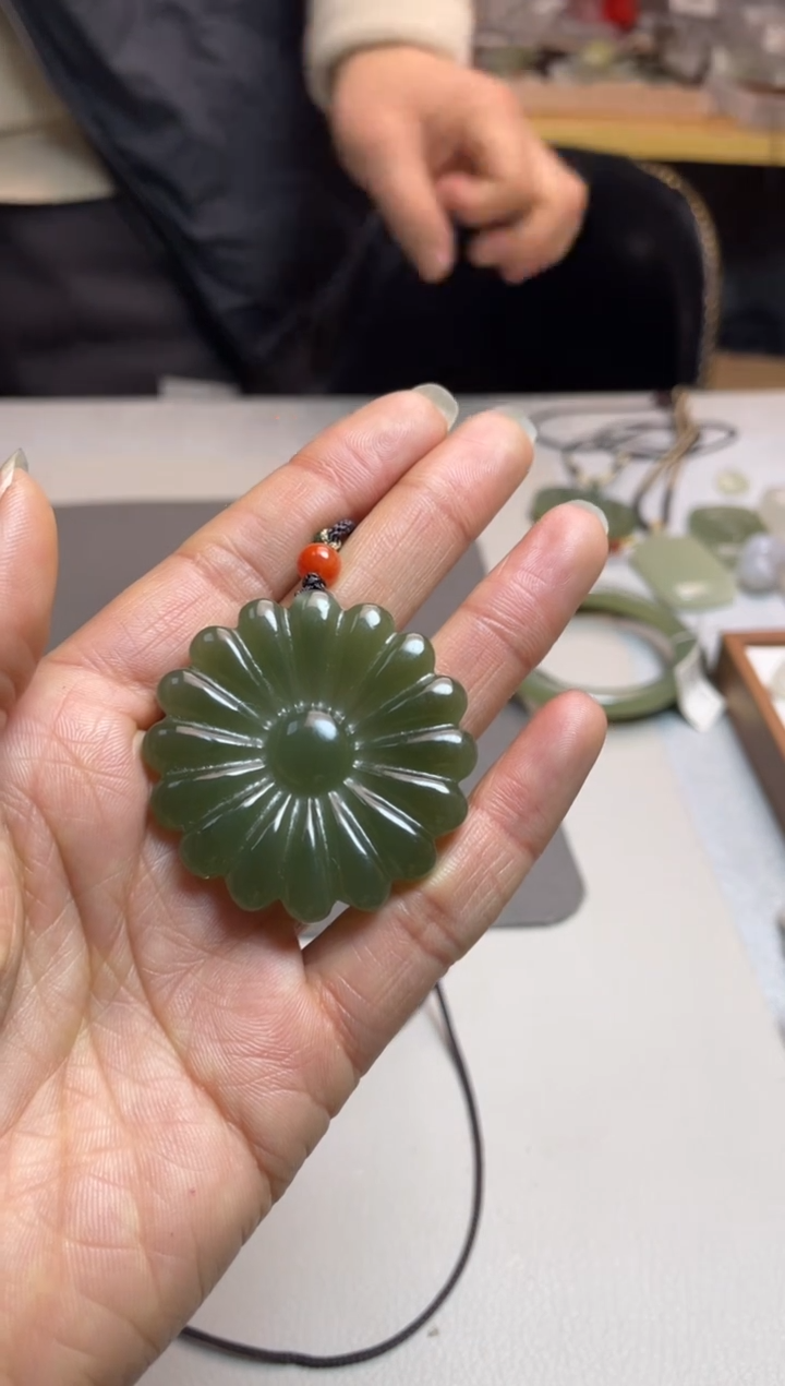 【闪购商品】和田玉颈饰未镶嵌1