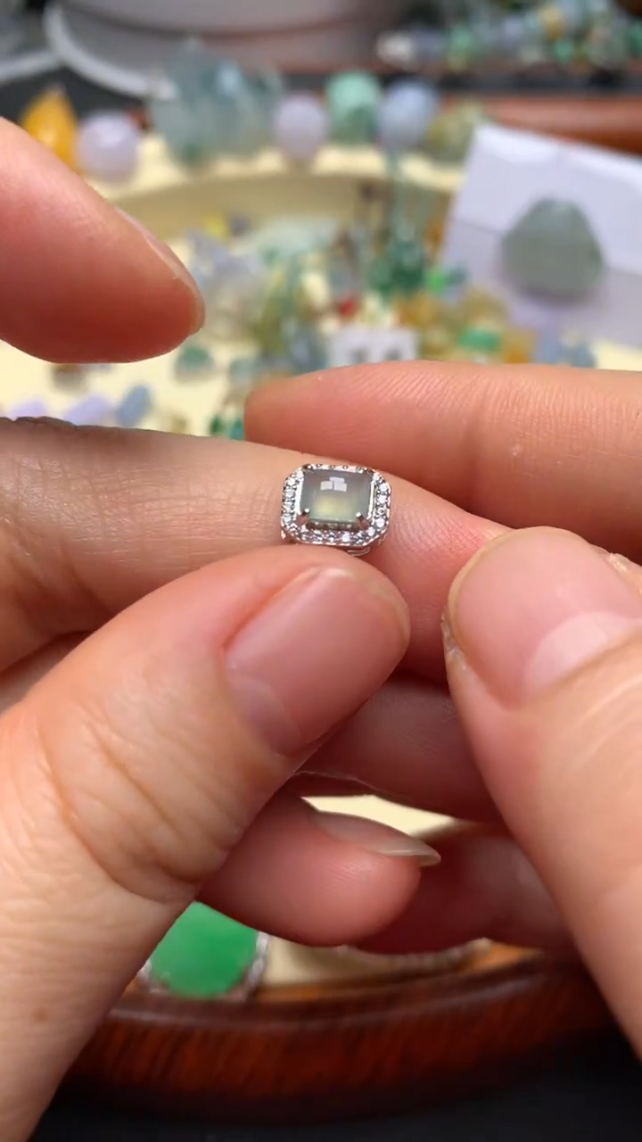 【闪购商品】翡翠颈饰银S925镶嵌翡翠镶嵌方糖