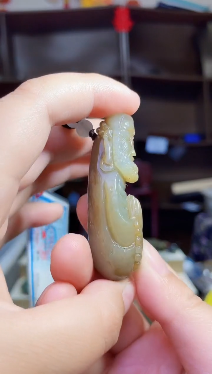 和田玉未镶嵌颈饰1