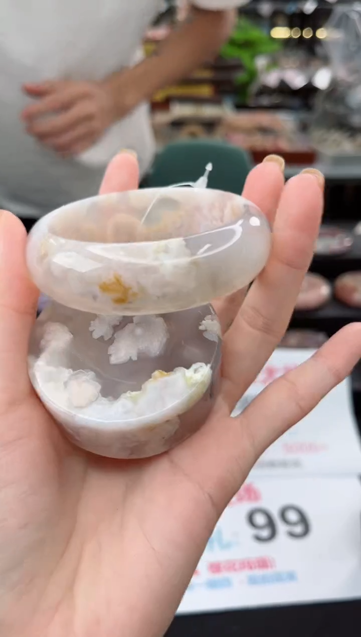 【闪购商品】石英质玉手镯未镶嵌56圈口（不退不换）1650150