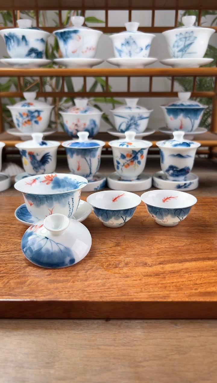 微瑕线条莲80ml內绘盖碗+小玉兰杯2个