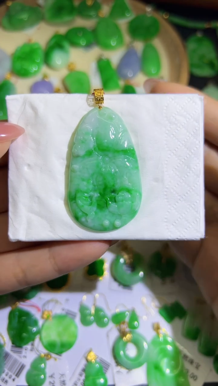 【闪购商品】翡翠颈饰18K金镶嵌Q缅料A货翡翠/支持复检/一件