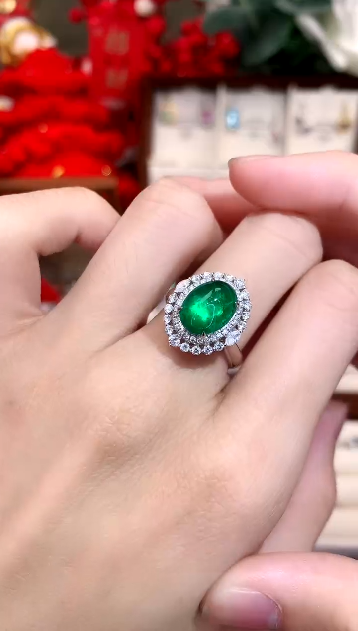 【闪购商品】祖母绿戒指18K金镶嵌3.56ct/天然宝石/七天无理由