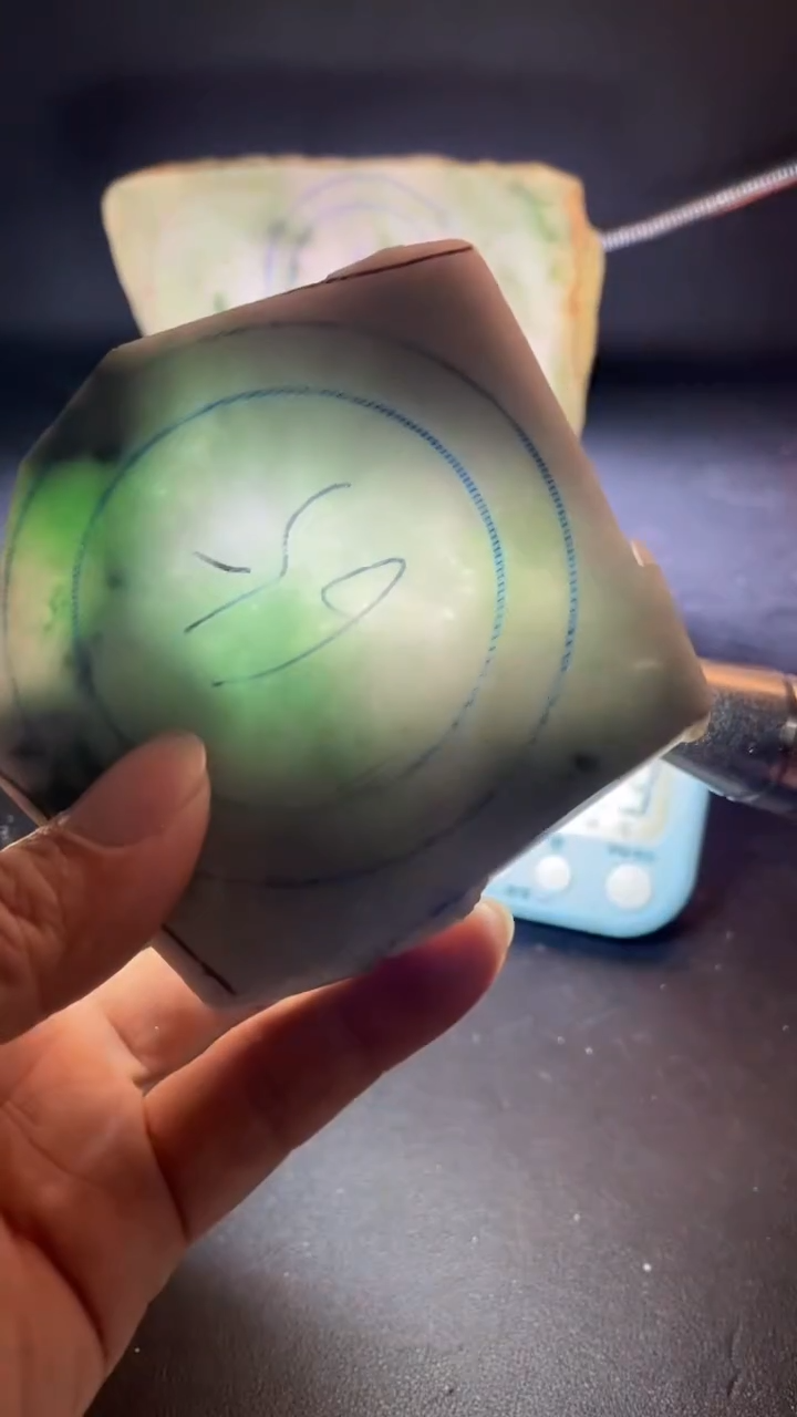 未镶嵌手镯定制翡翠姐***性翡翠