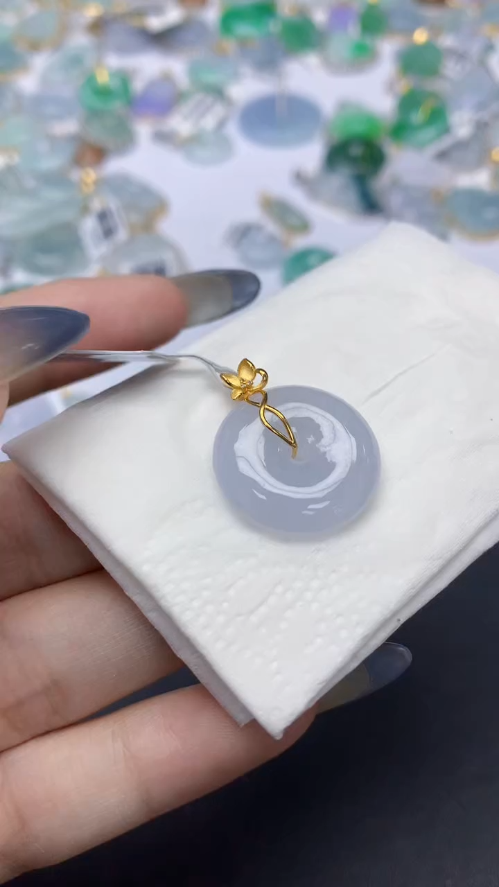 翡翠18K金镶嵌颈饰天然a货翡翠