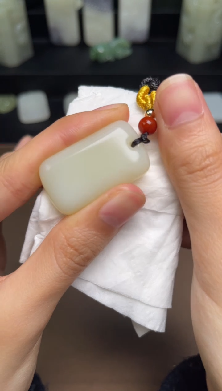 和田玉未镶嵌颈饰32