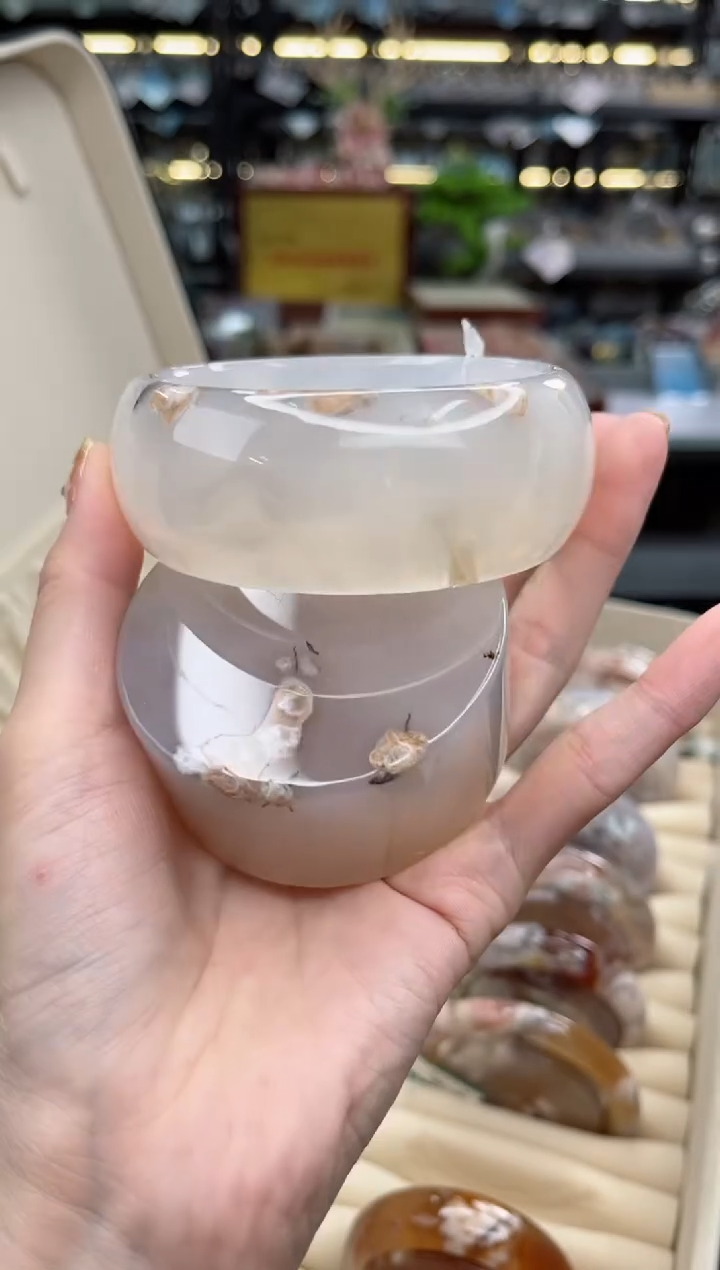 【闪购商品】石英质玉手镯未镶嵌66圈口（赠品镯心）65384412