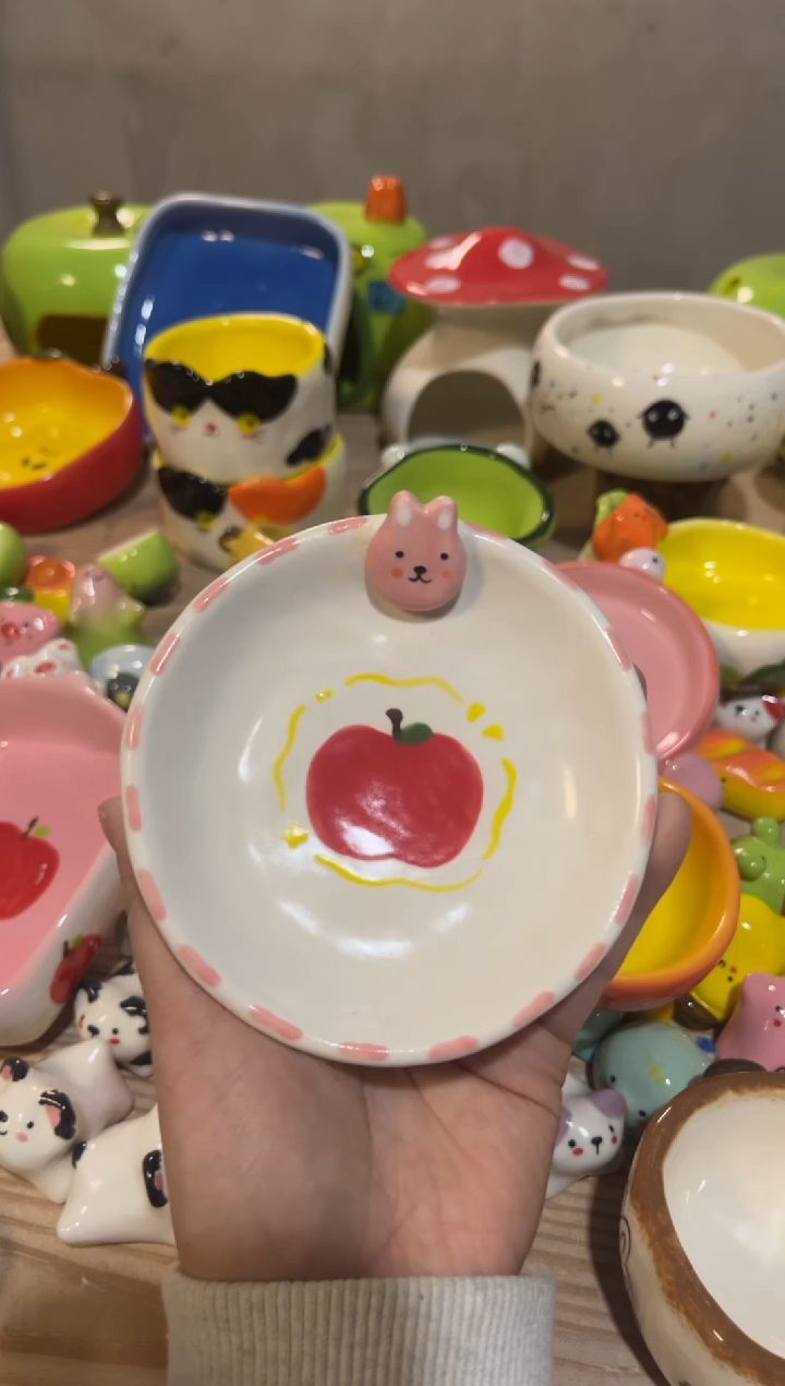 249手工手绘陶瓷品