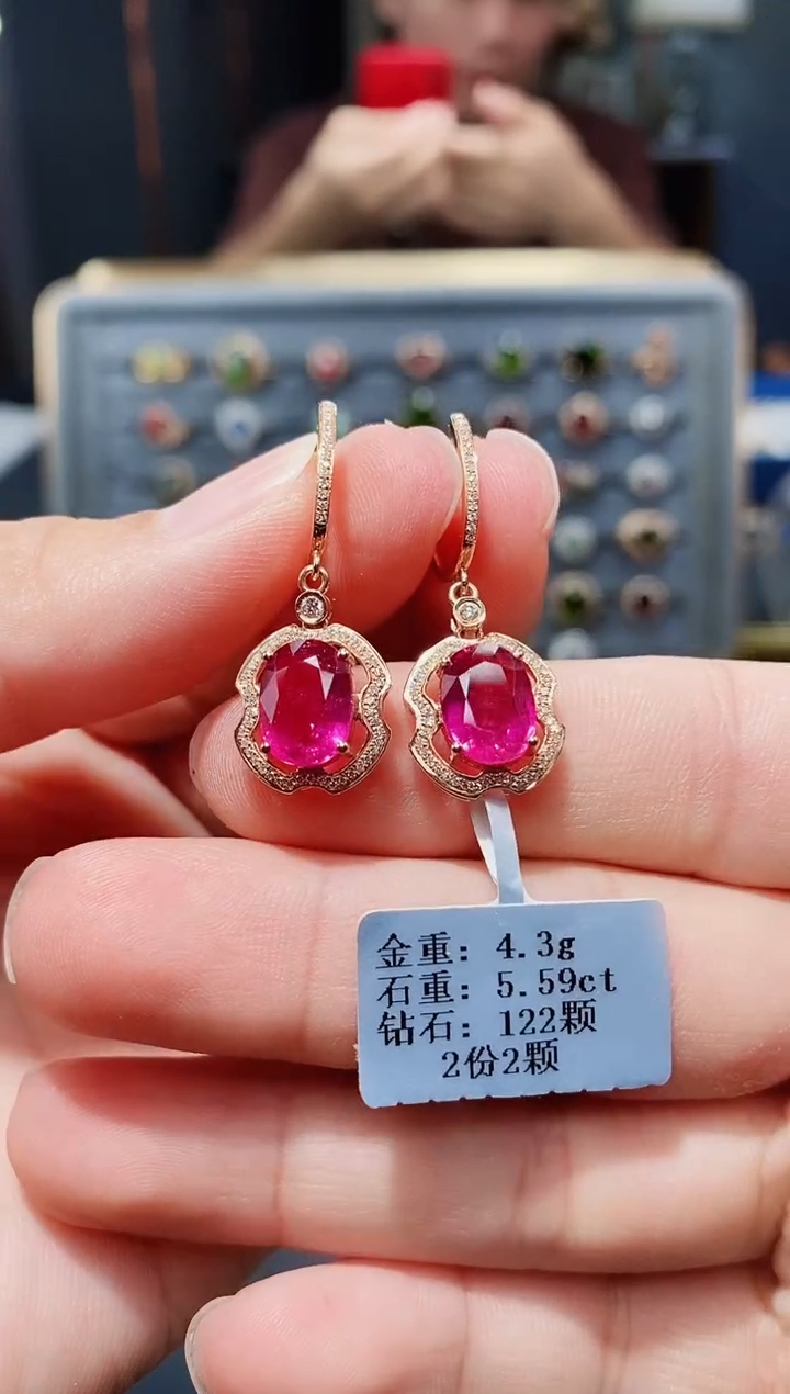 18K金镶嵌耳饰碧玺5.59.配钻