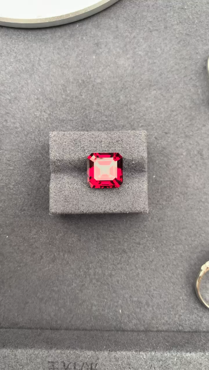 未镶嵌珠宝半成品石榴石6.6ct镁铝榴石 GE 定制