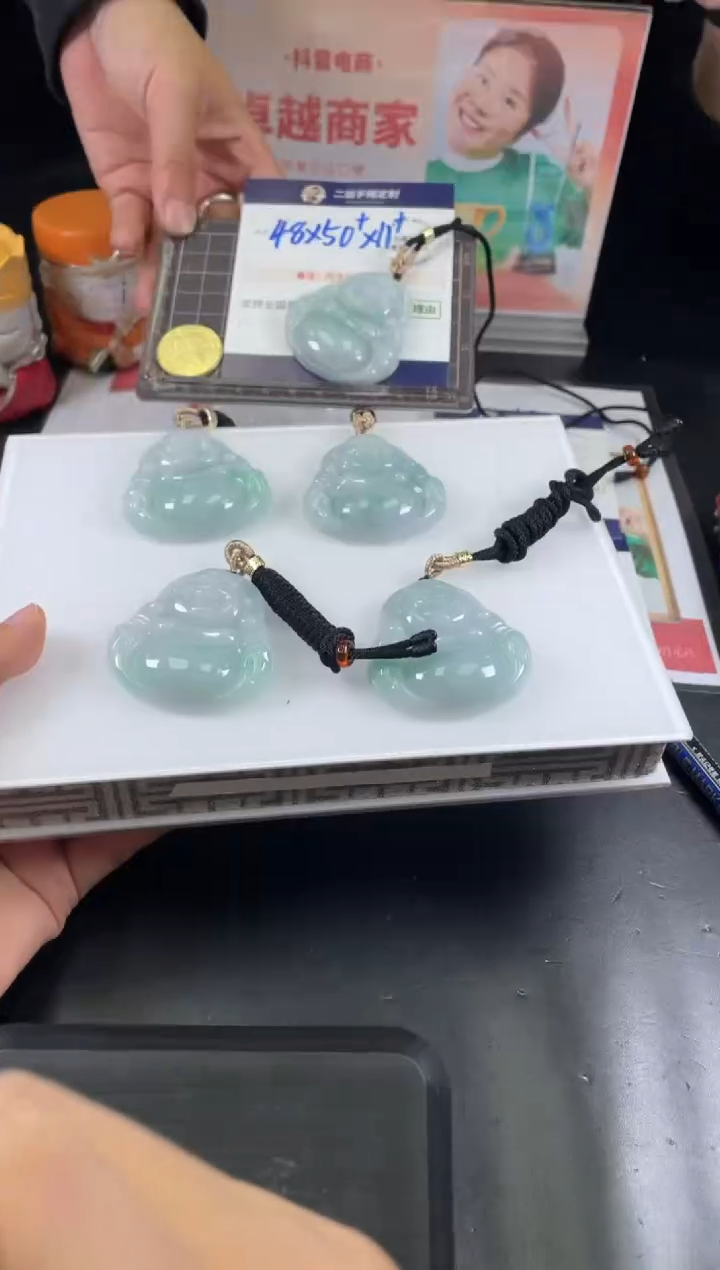 【闪购商品】翡翠挂件未镶嵌大佛公FL79多样性发其一CP配绳