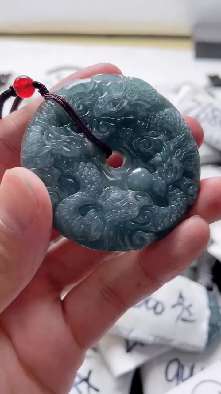 【闪购商品】翡翠颈饰未镶嵌8888888888