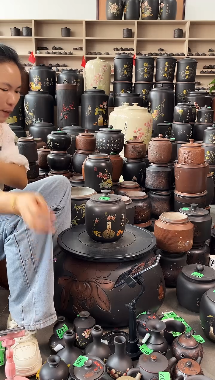 罐瑕疵茶叶罐  彩填冬瓜  566