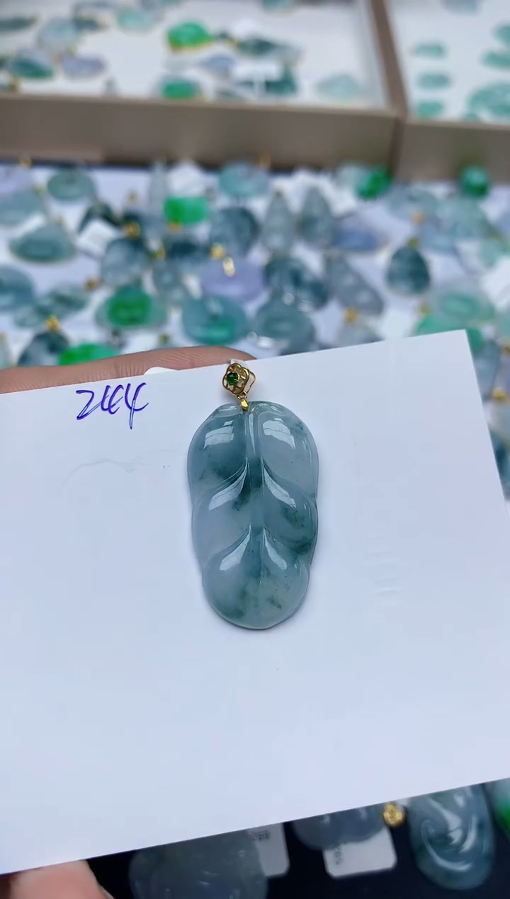 【闪购商品】翡翠颈饰18K金镶嵌天然翡翠A货    
