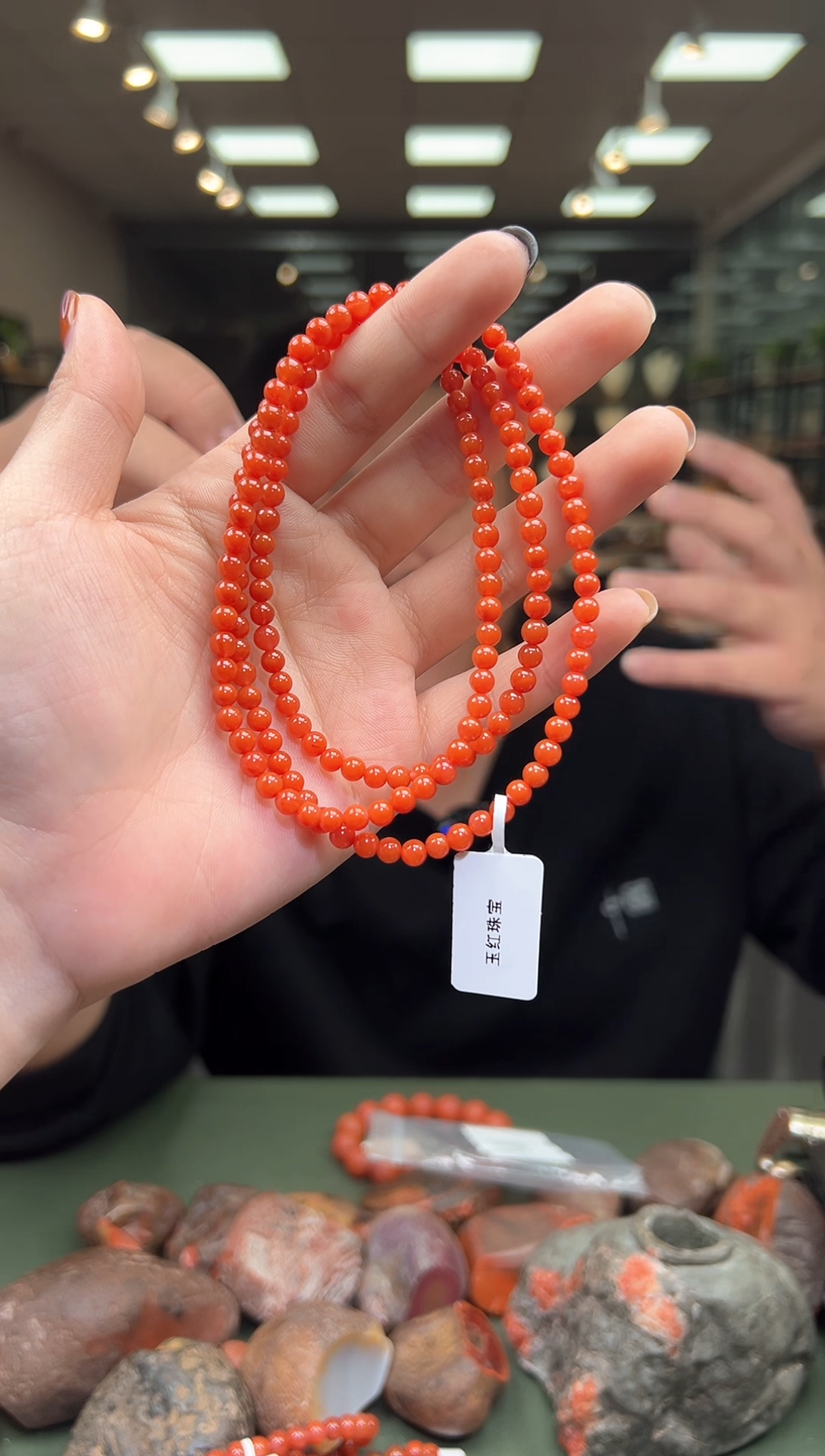 【闪购商品】南红玛瑙手链未镶嵌多圈手串一条约4mm 多样性发货
