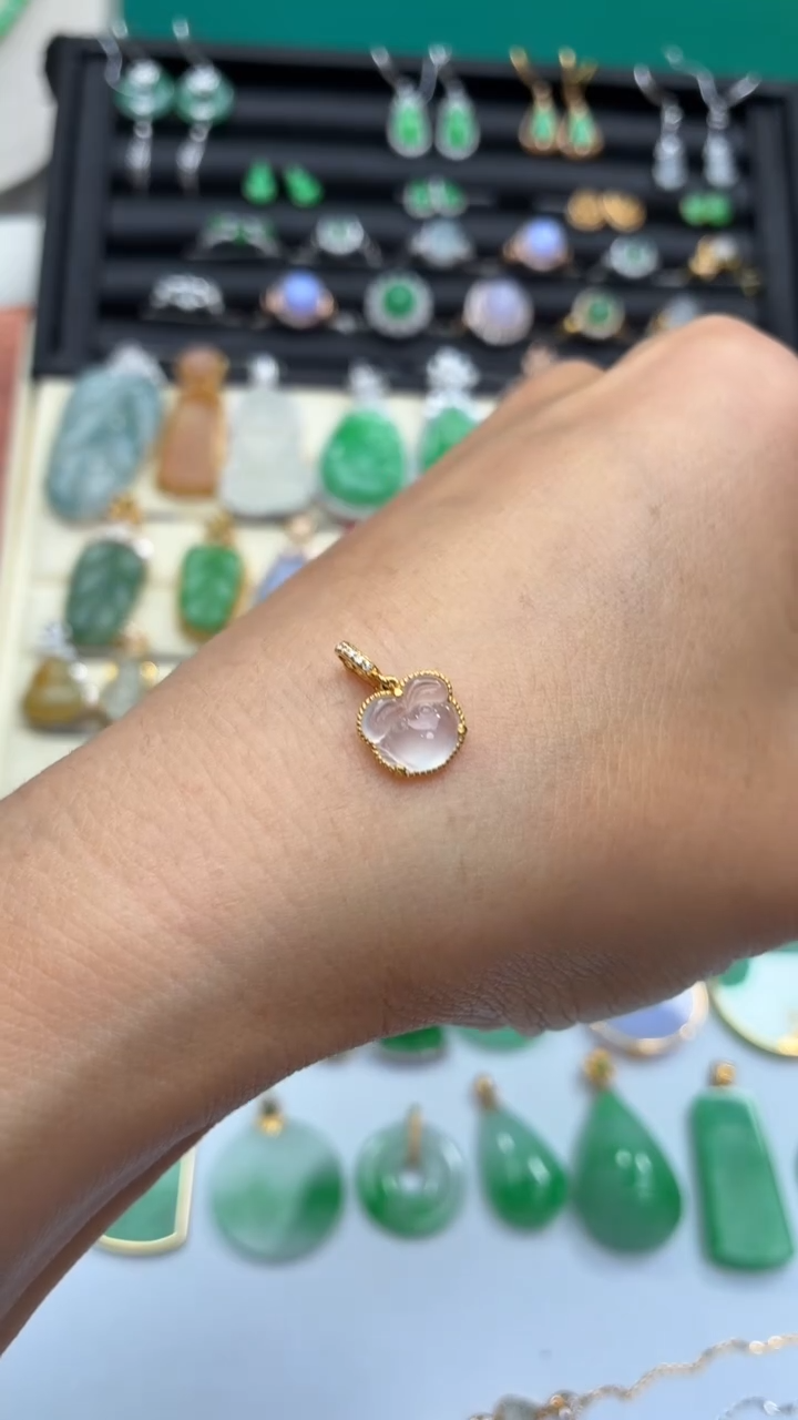 颈饰18K金镶嵌翡翠天然翡翠A货