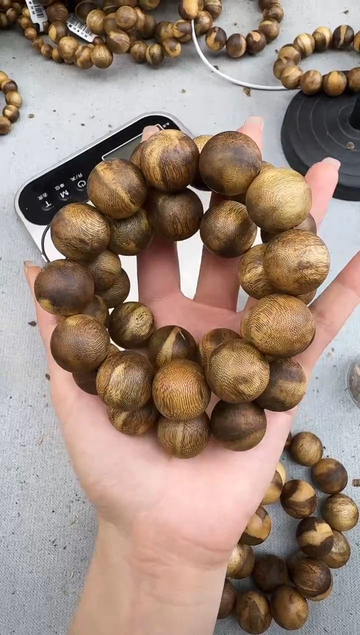 沉香手串2030白棋圆珠单圈多样性发一