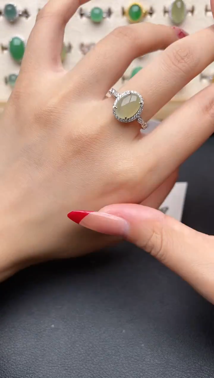 【闪购商品】翡翠戒指银S925镶嵌一物一证一礼盒