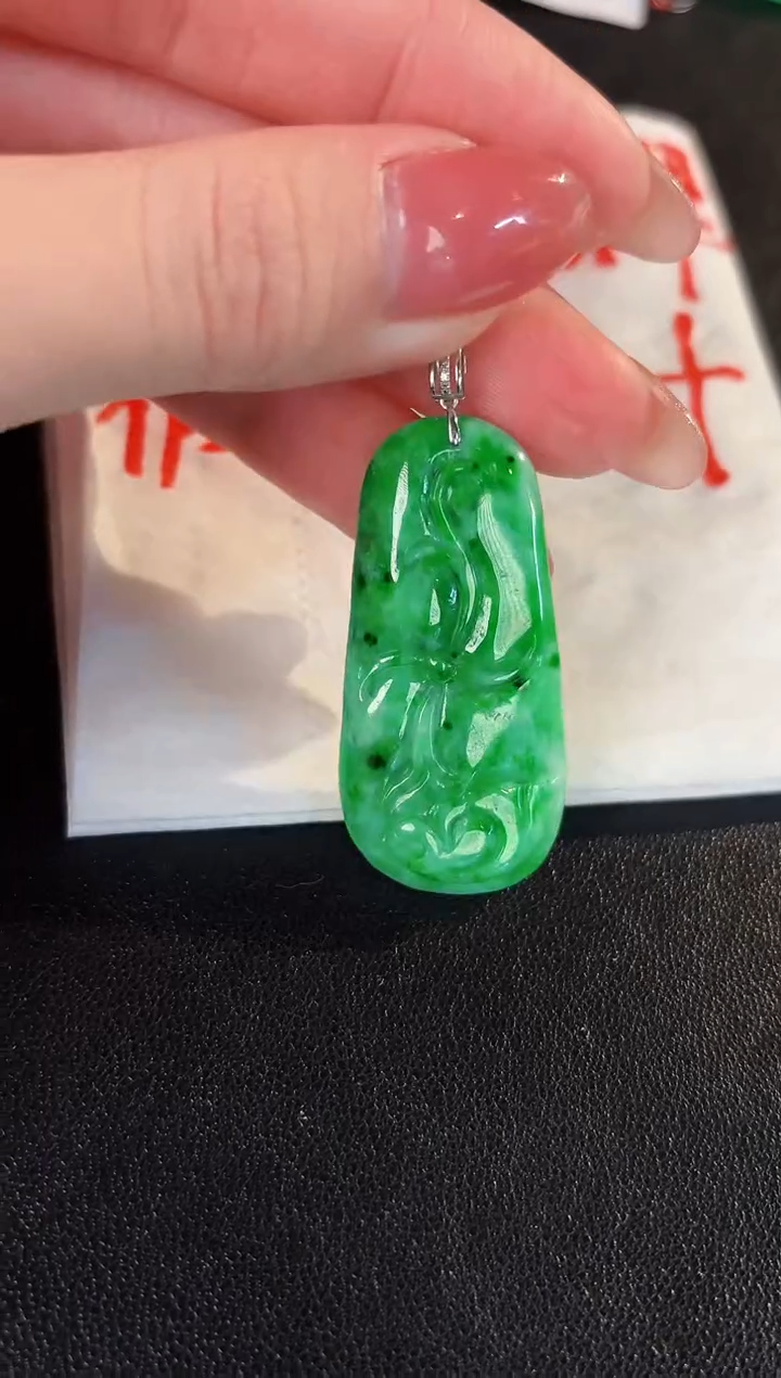 【闪购商品】翡翠颈饰18K金镶嵌 缅料A货/支持复检/一件