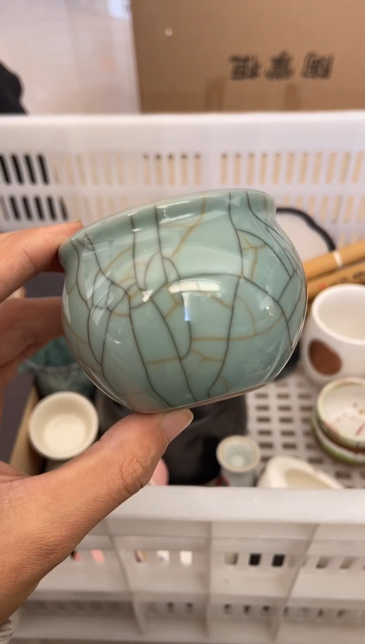 无运费险有瑕疵的摄影的产品有使用过的痕迹有点脏介意勿拍