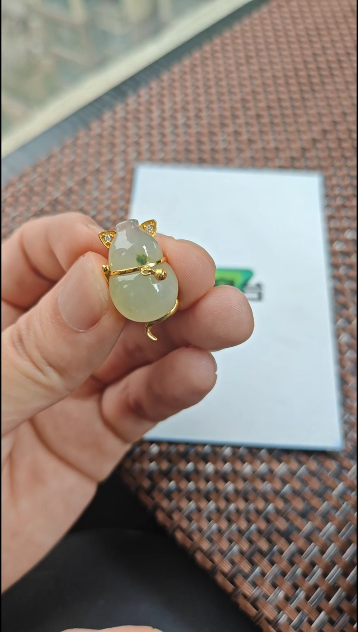 【闪购商品】翡翠颈饰18K金镶嵌翡翠颈饰18K金镶嵌