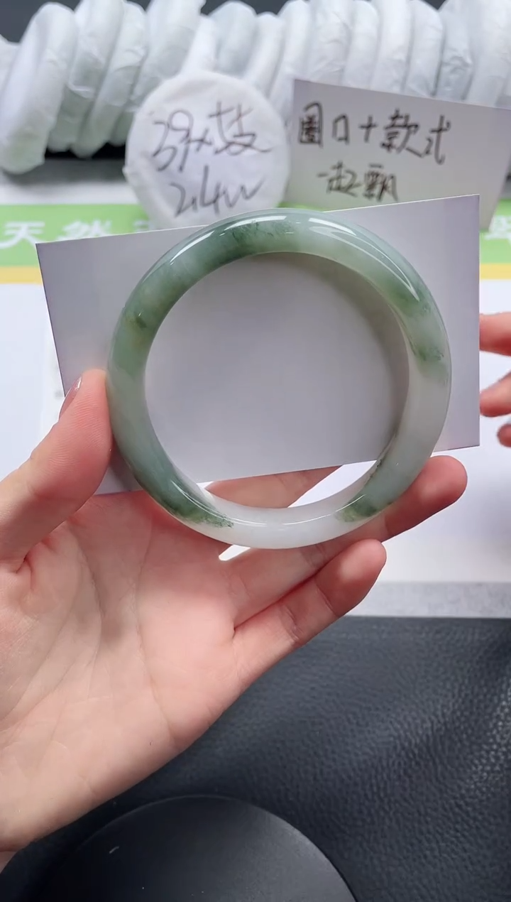 【闪购商品】石英质玉手镯未镶嵌A309-62.1