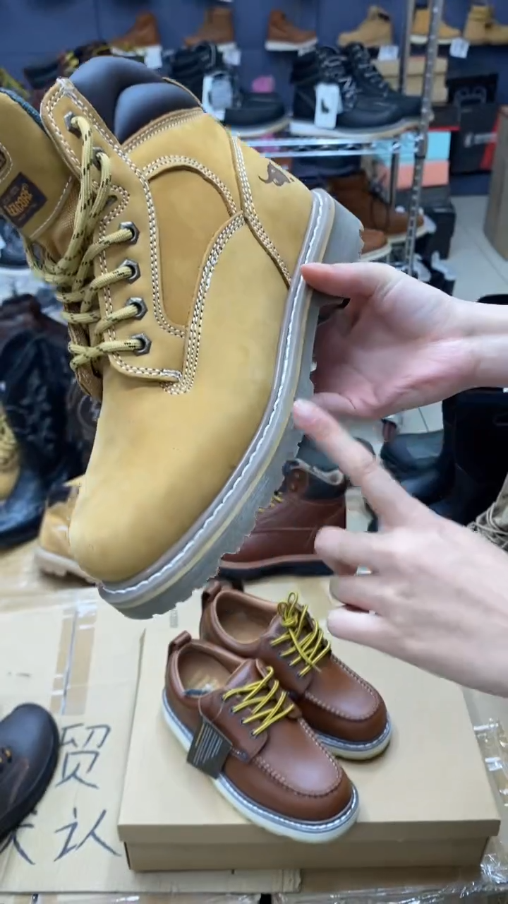 牛皮40.5码，牛头1 皮鞋码，工装靴 个别鞋面有胶印 默认瑕疵