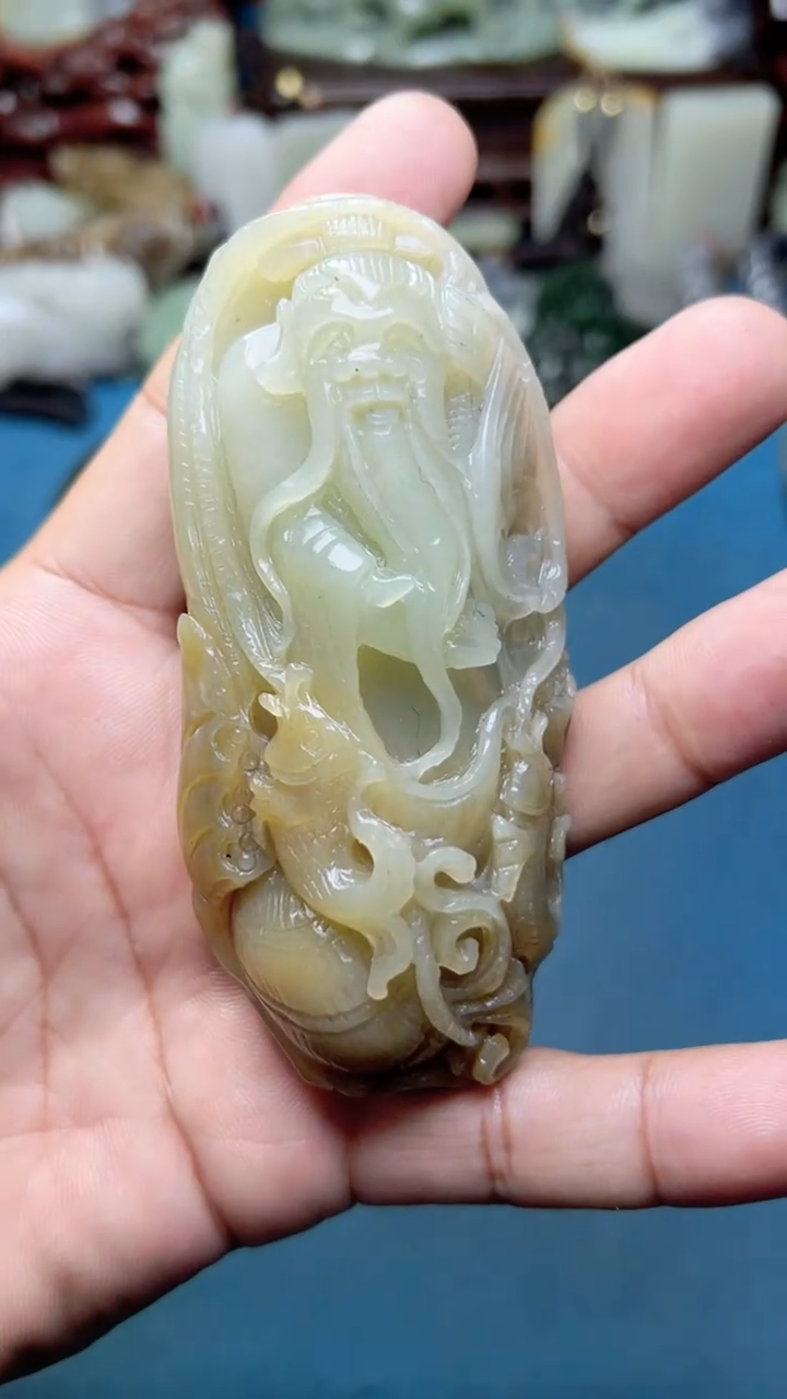 未镶嵌和田玉把件-