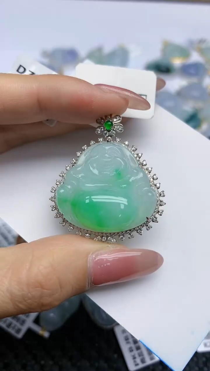 【闪购商品】翡翠挂件18K金镶嵌天然翡翠A货