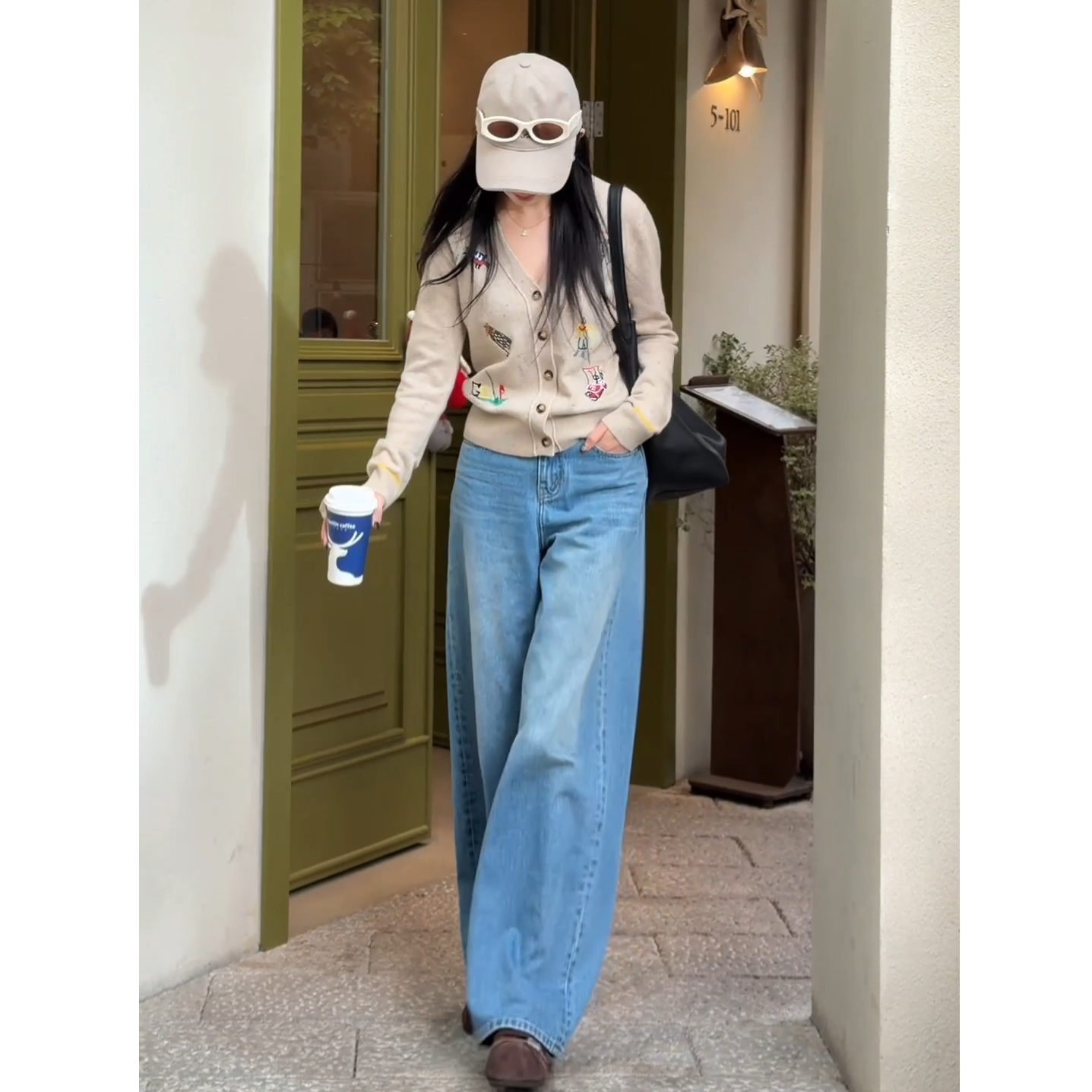 V •【神裤】许妍同款色浅蓝时尚简约窄版直筒阔腿裤女8868